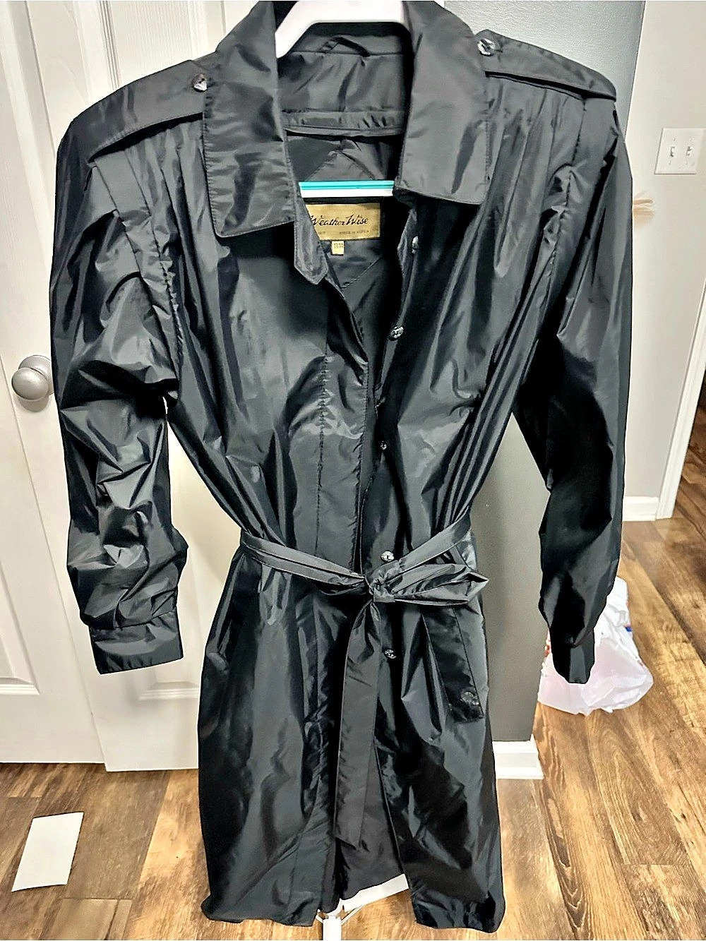 Weather Tamer Women's Black Trench Coat Size Medium Like New